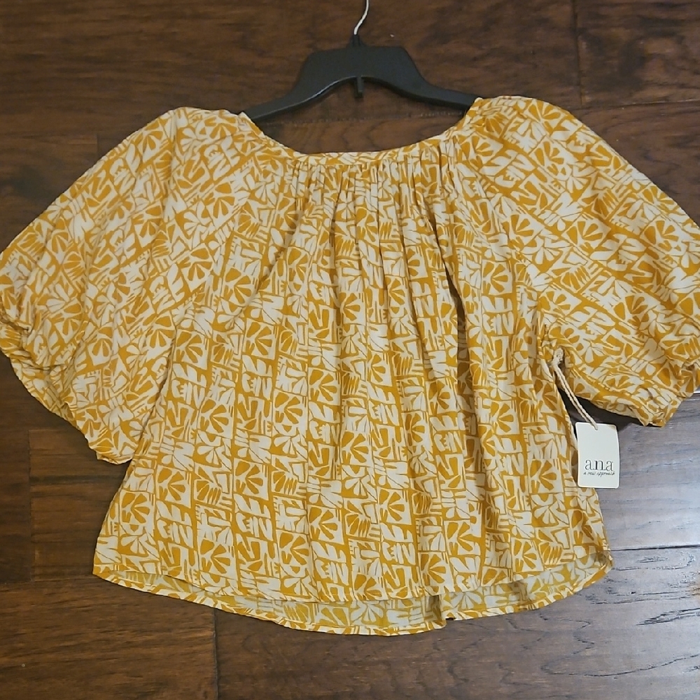 a.n.a Yellow and White Patterned Peasant Top